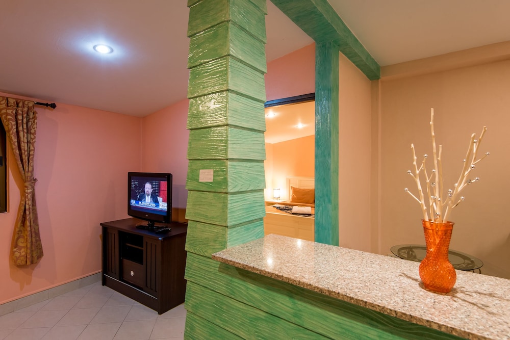 Deluxe Double Suite #4 photo 2