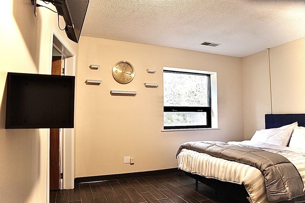 Basic Room (1) photo 2