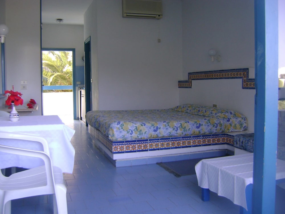 Family Quadruple Room, Non Smoking, Pool View