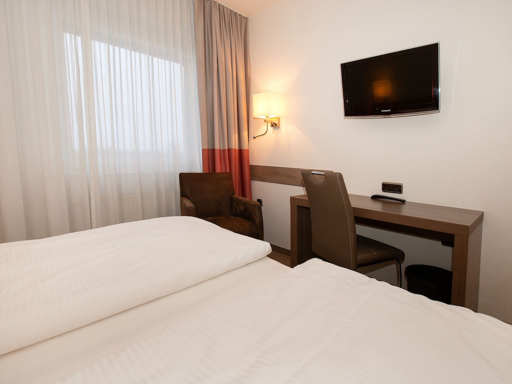 Double or Twin Room photo 2