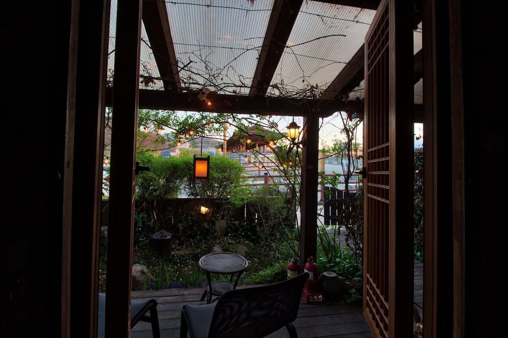 Traditional Loft (Baerong) - Must contact the property before Check-In photo 2