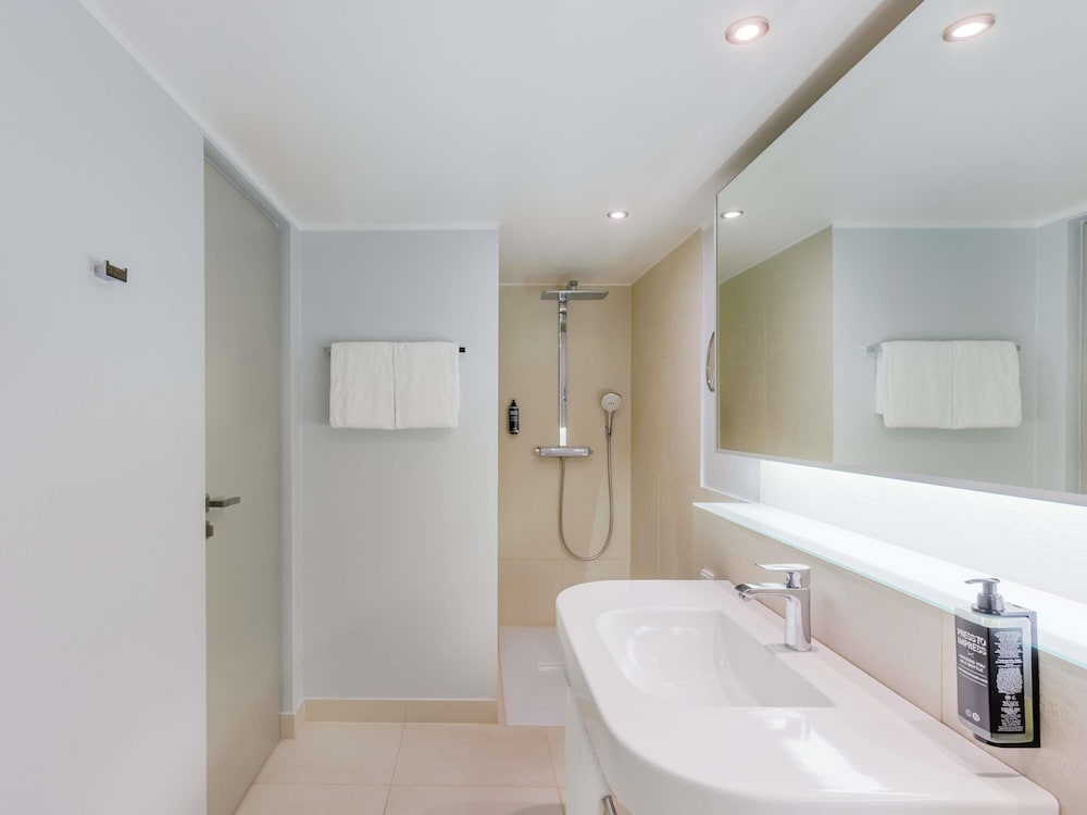 Premium Room, 1 Double Bed with Sofa bed, Sauna (Newly Designed) - Photo 10