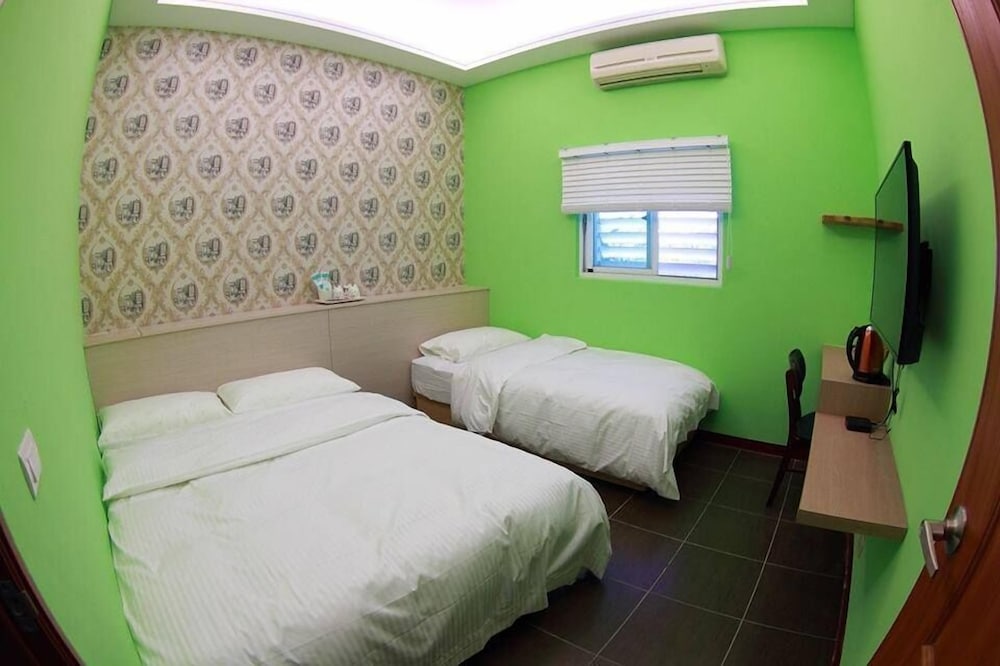 Triple Room, Shared Bathroom photo 1
