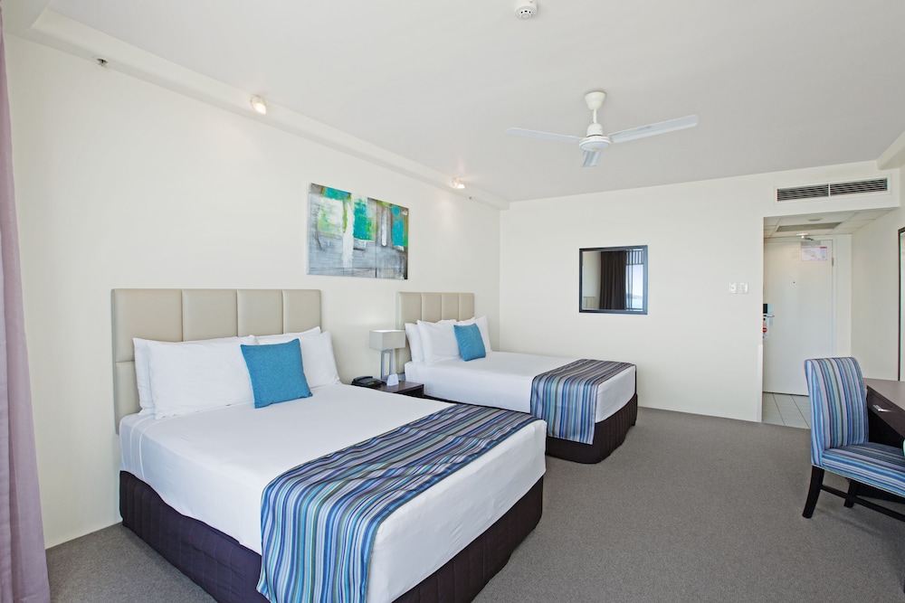 Standard Room, 2 Double Beds - Photo 3