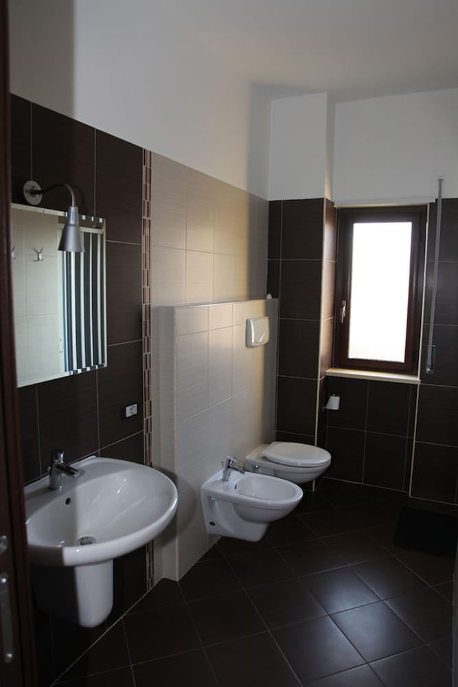 Comfort Room photo 2