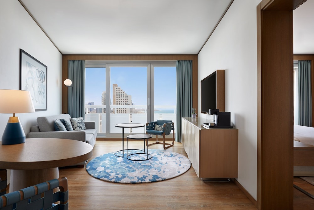 Club Suite, 1 Bedroom - Photo 1