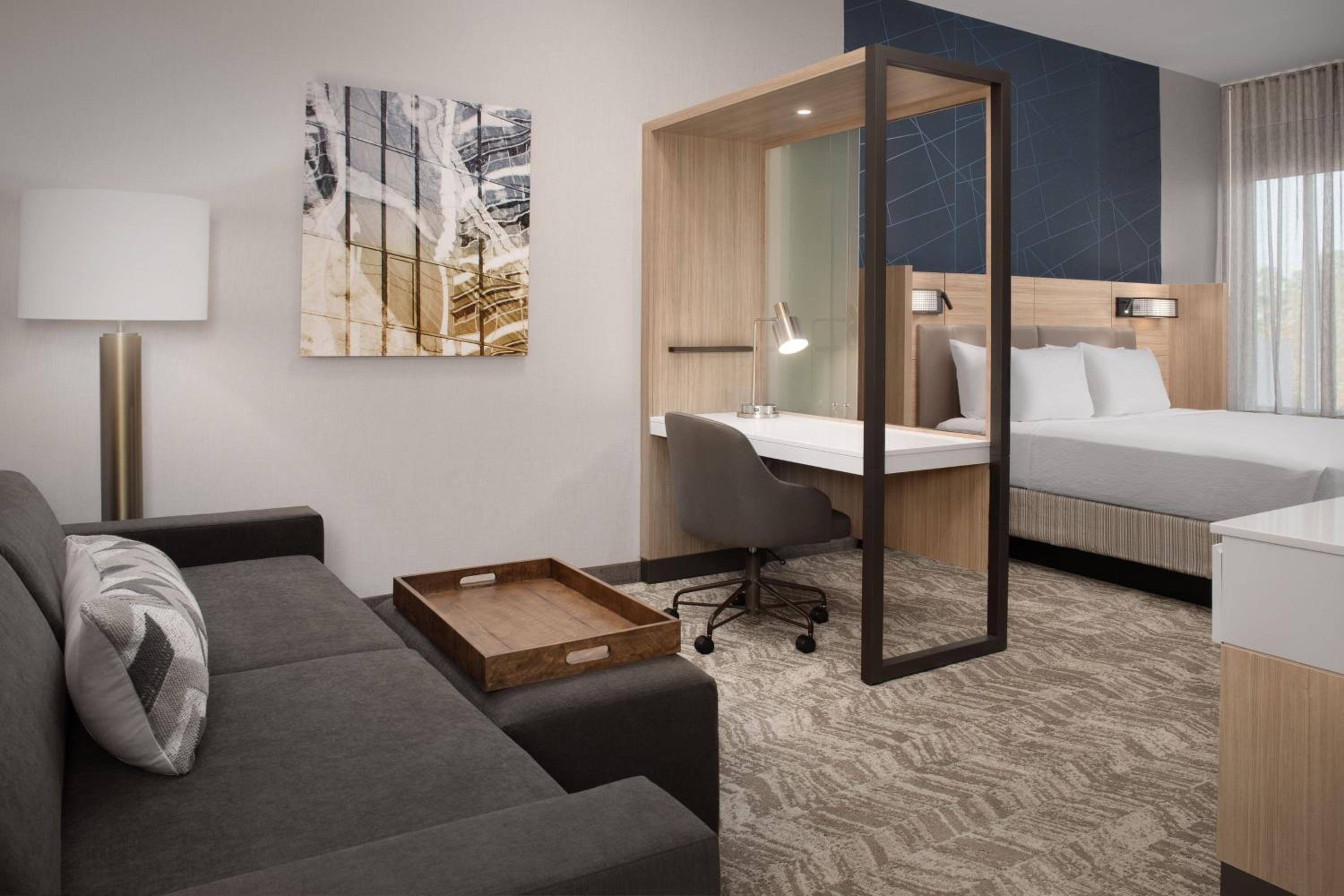 King Suite with Trundle Bed - Photo 5