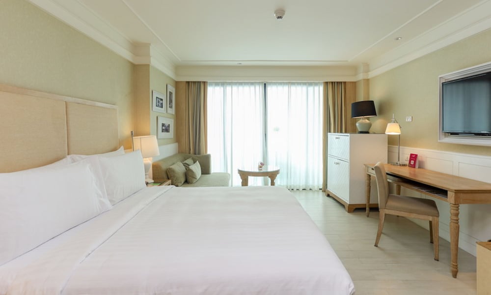 Deluxe Room, 1 King Bed