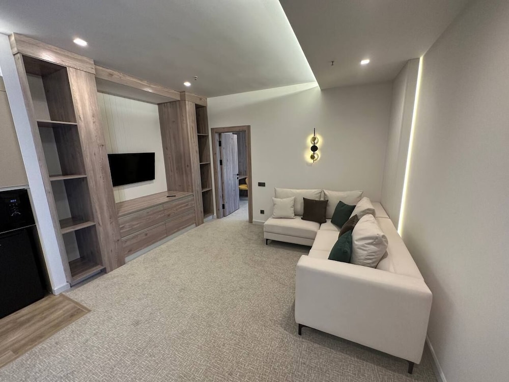 Family Room photo 1