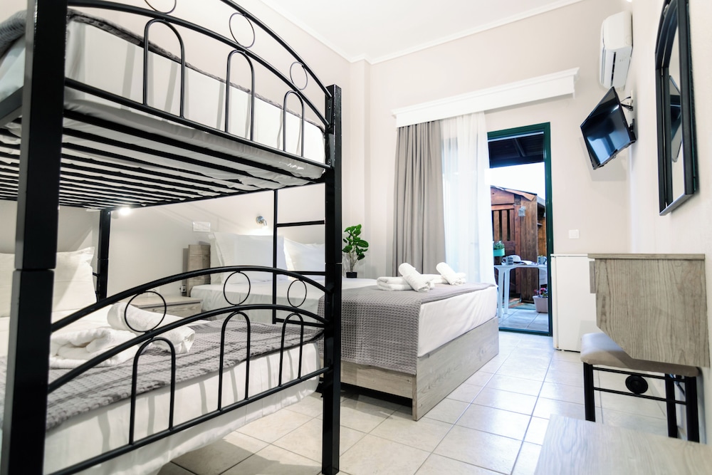 Basic Quadruple Room, Ground Floor