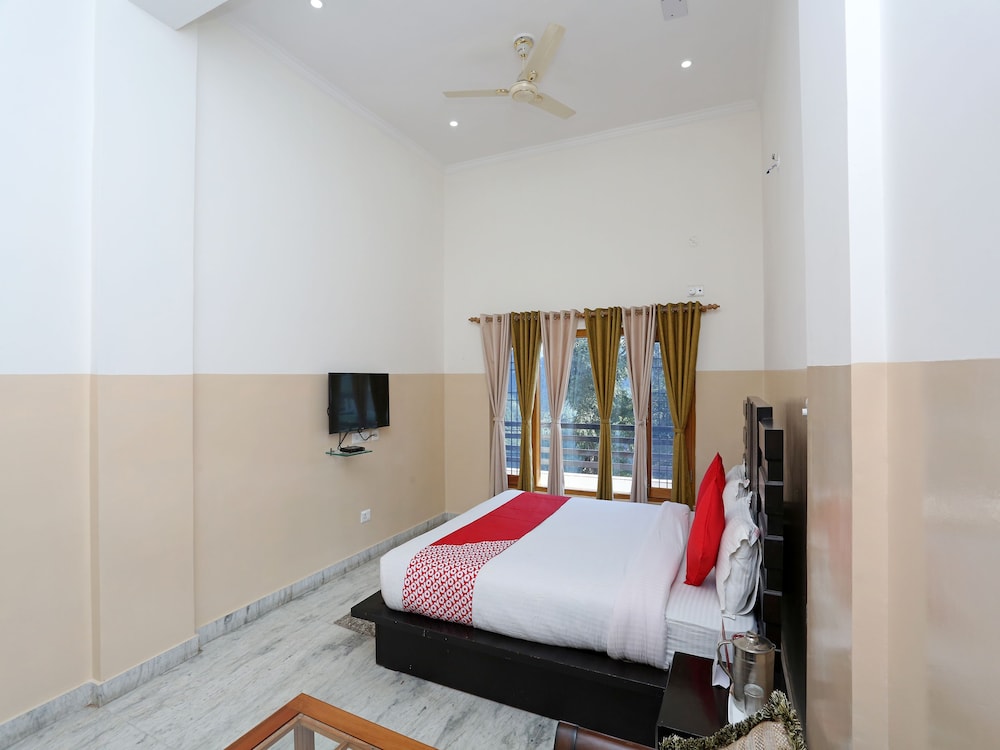 Suite, 1 King Bed photo 1