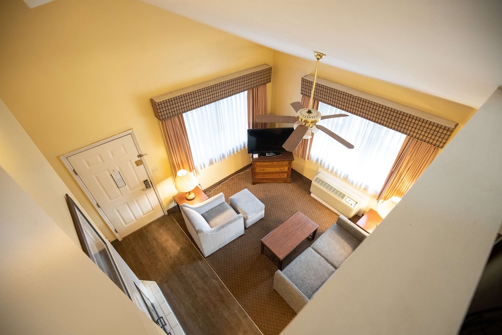 Suite, Multiple Beds, Non Smoking, Fireplace (with Sofabed) - Photo 8