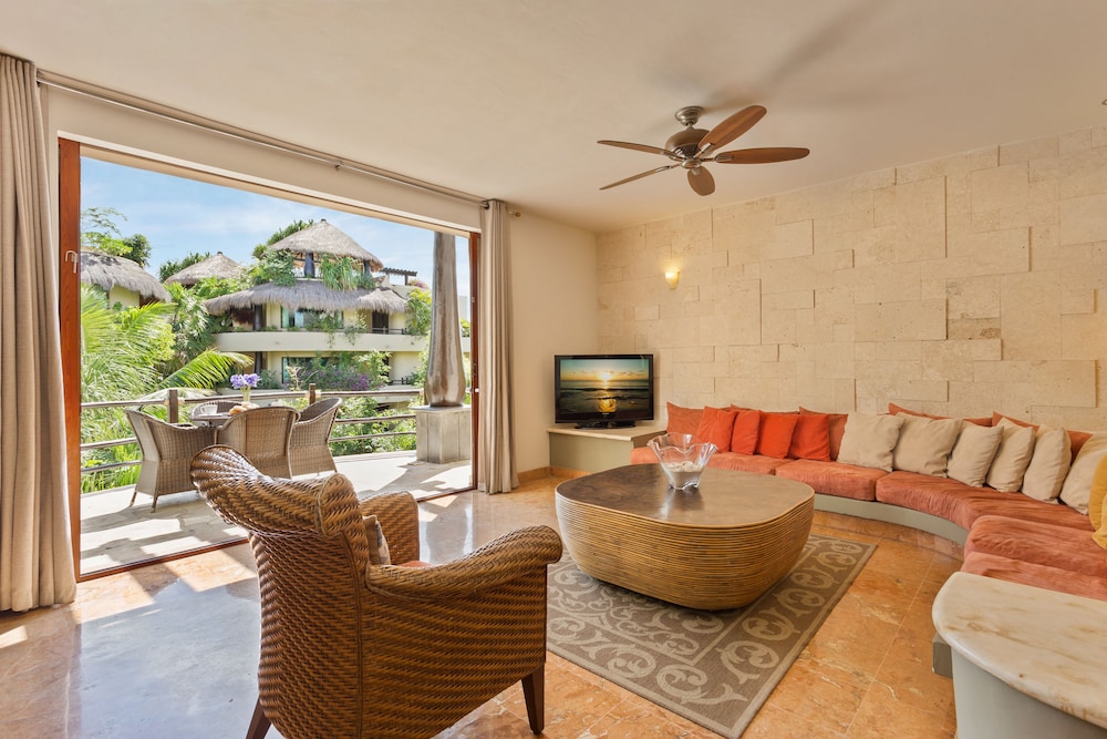 Family Penthouse, 3 Bedrooms, Terrace - Photo 6