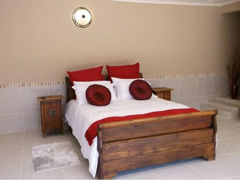 Honeymoon Suite photo 1