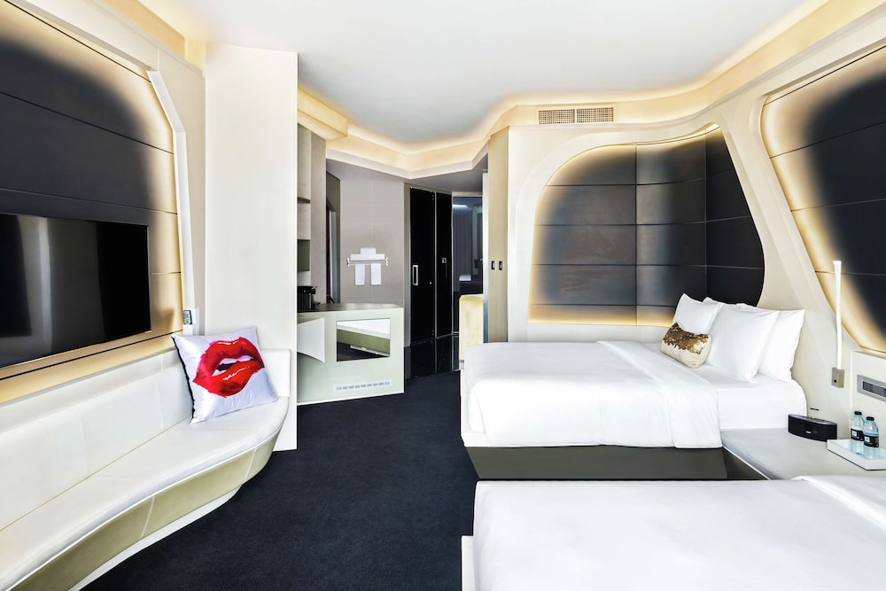Deluxe Room, 2 Queen Beds