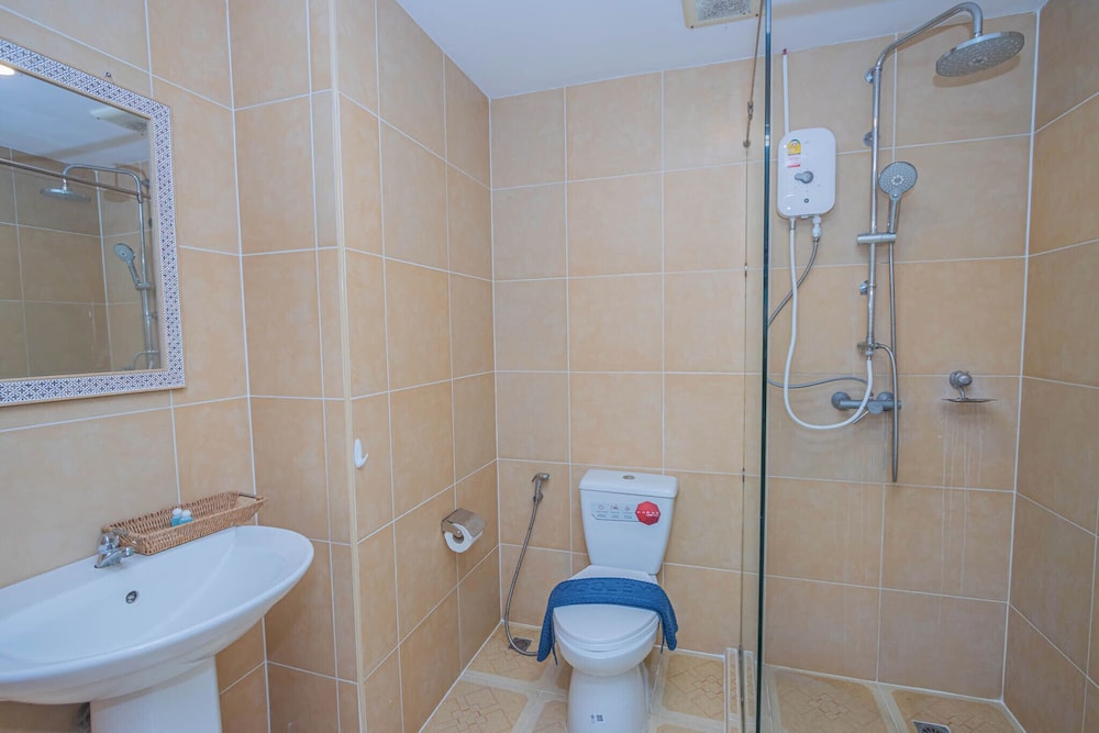 Deluxe Double Room, Non Smoking, Hill View photo 3