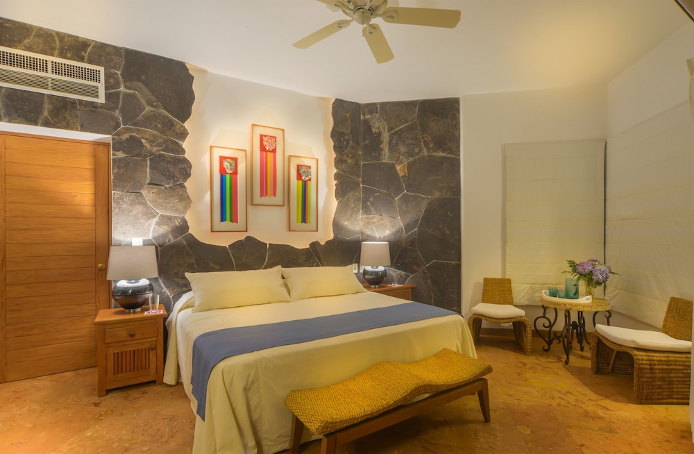 06 Sayulita - Master Suite