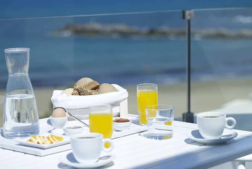 Island Suite Seafront - Photo 11