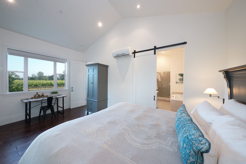 Premiere Two Bedroom Suite Vineyard View photo 2