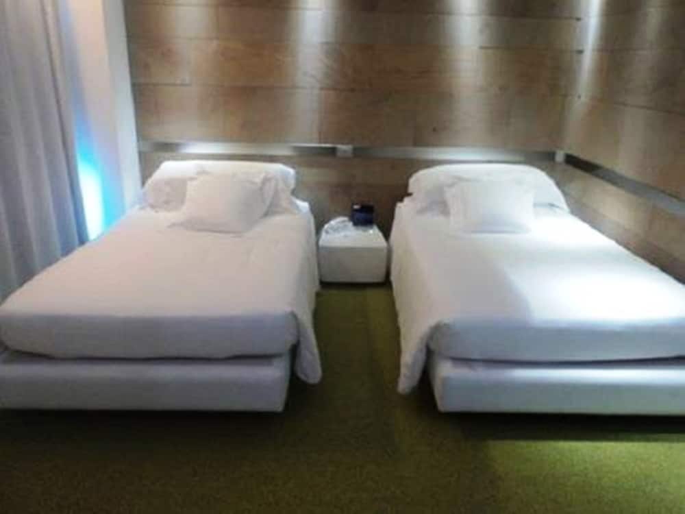 Classic Double or Twin Room photo 3