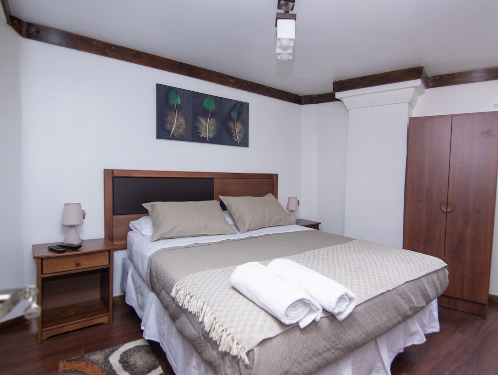 Double Room (6)