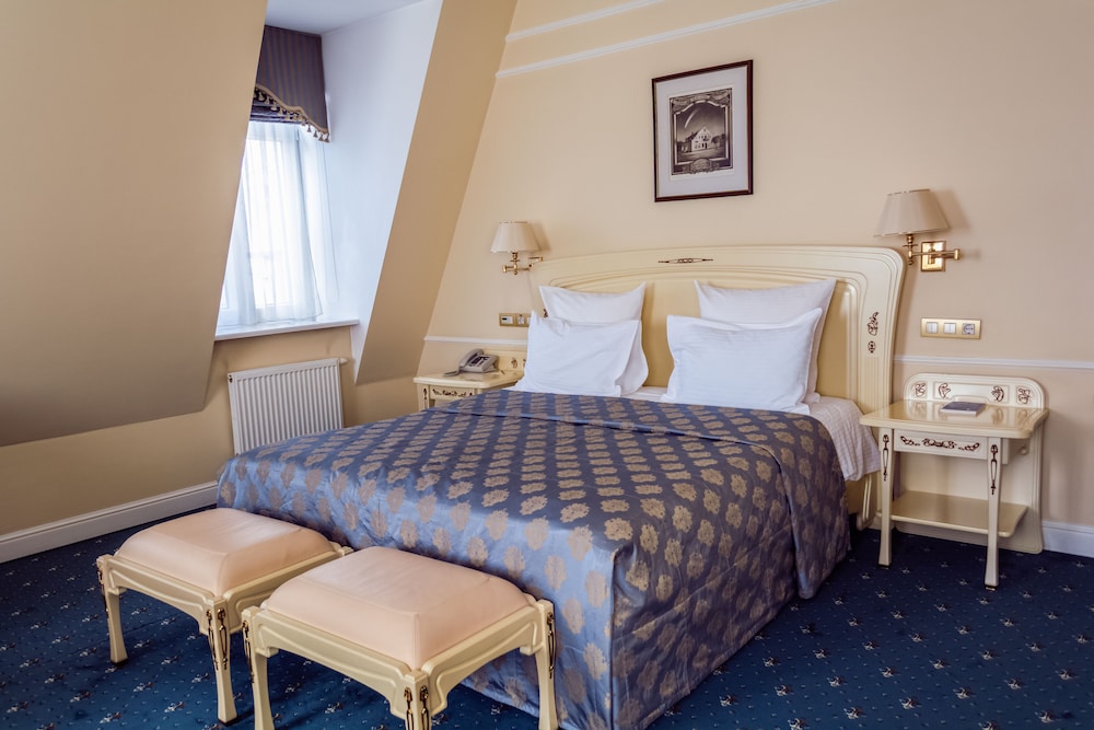 Luxury Apartment photo 2