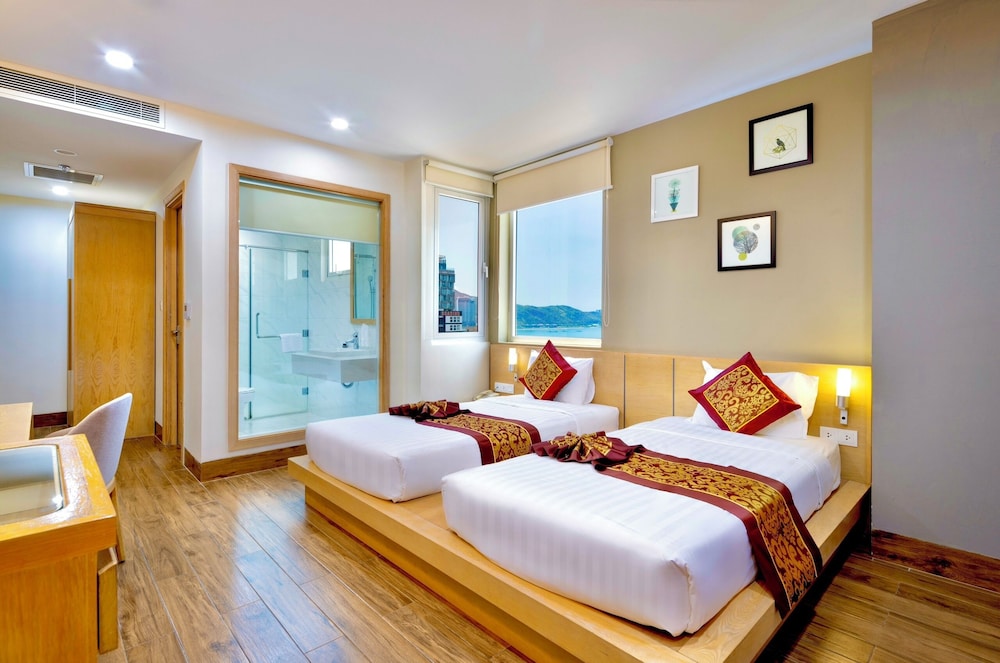 Senior Double or Twin Room, Balcony, Sea View