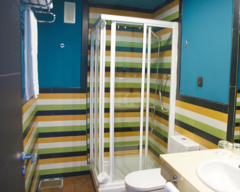 Standard Room - Photo 2