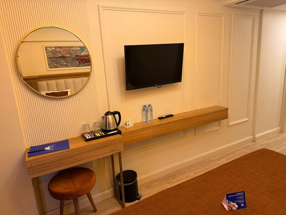 Superior Double or Twin Room photo 2