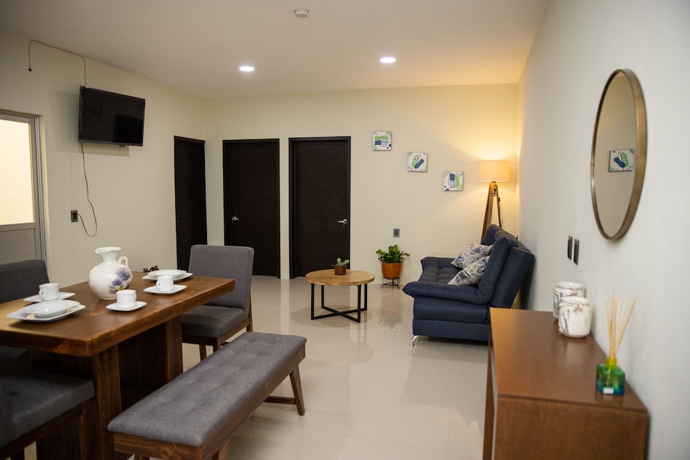 Family Studio Suite, Multiple Beds, Kitchen