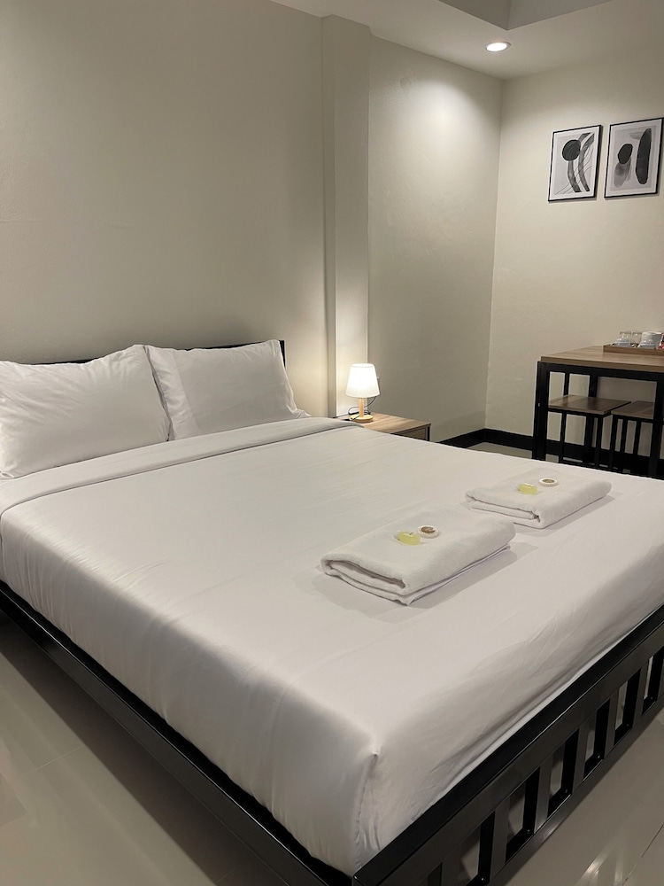 Basic Double Room - Photo 3
