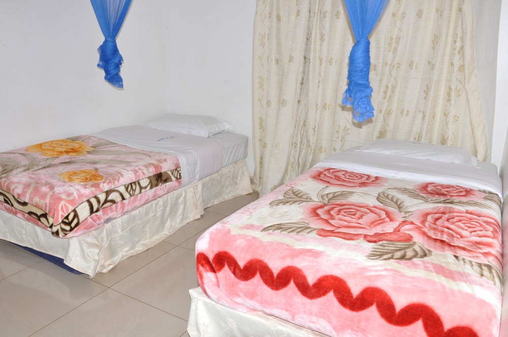 Standard Twin Room photo 1