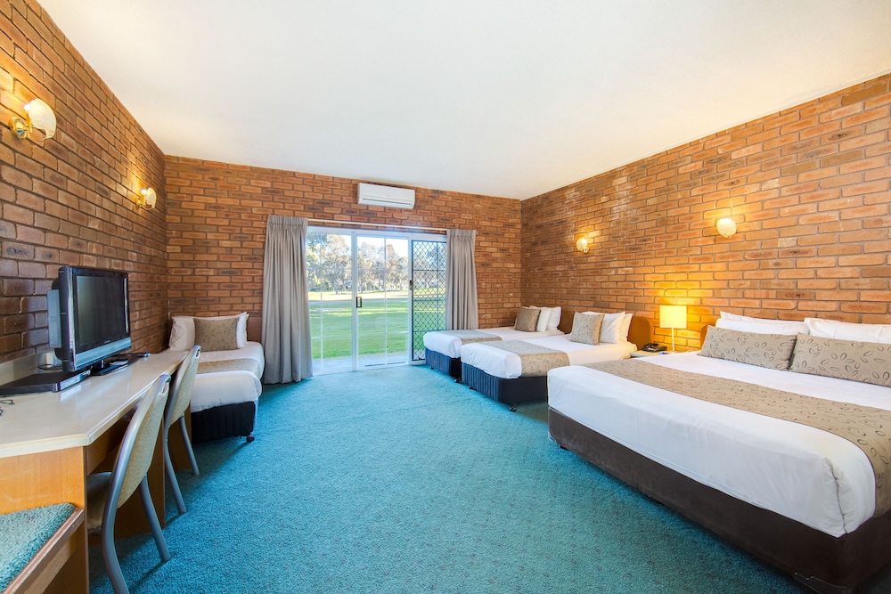 Family Suite photo 2