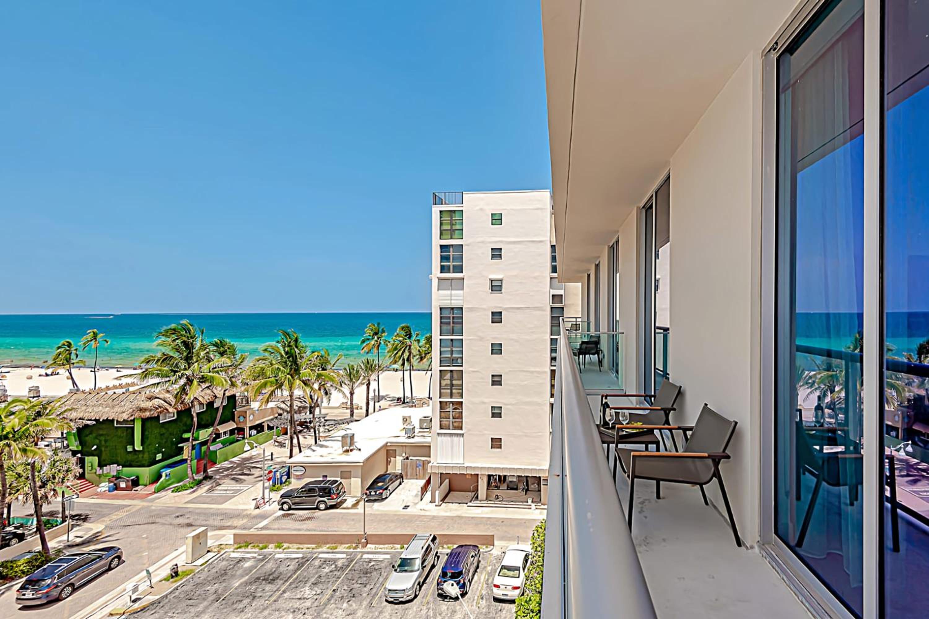 1 Bedroom Balcony Ocean View