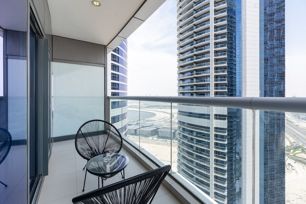 Elite Apartment, 1 Bedroom, Kitchen, Pool View photo 2