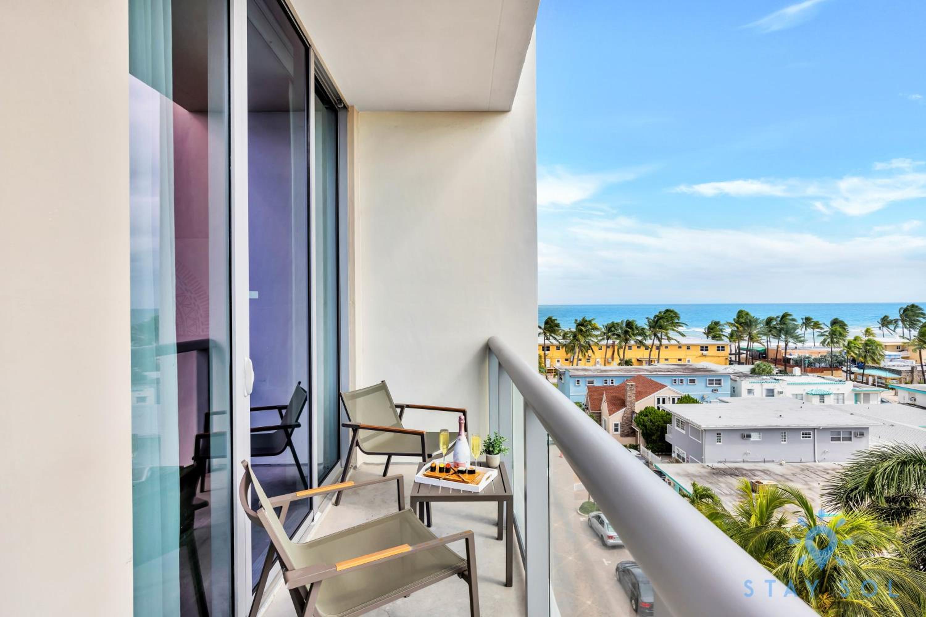 2 Bedrooms Den Ocean View