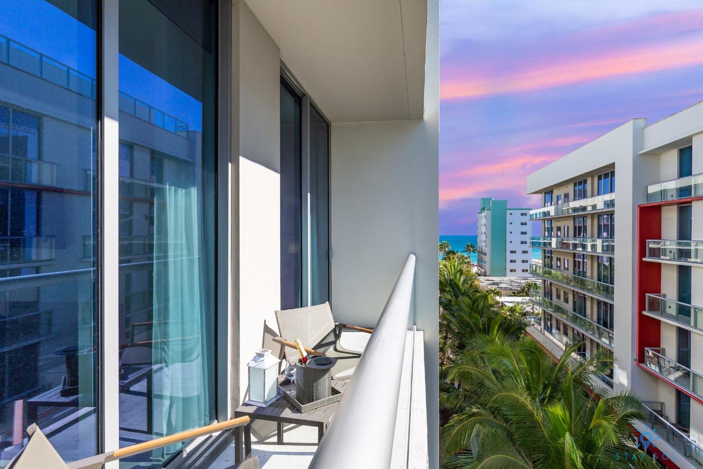 2 Bedrooms Den Balcony