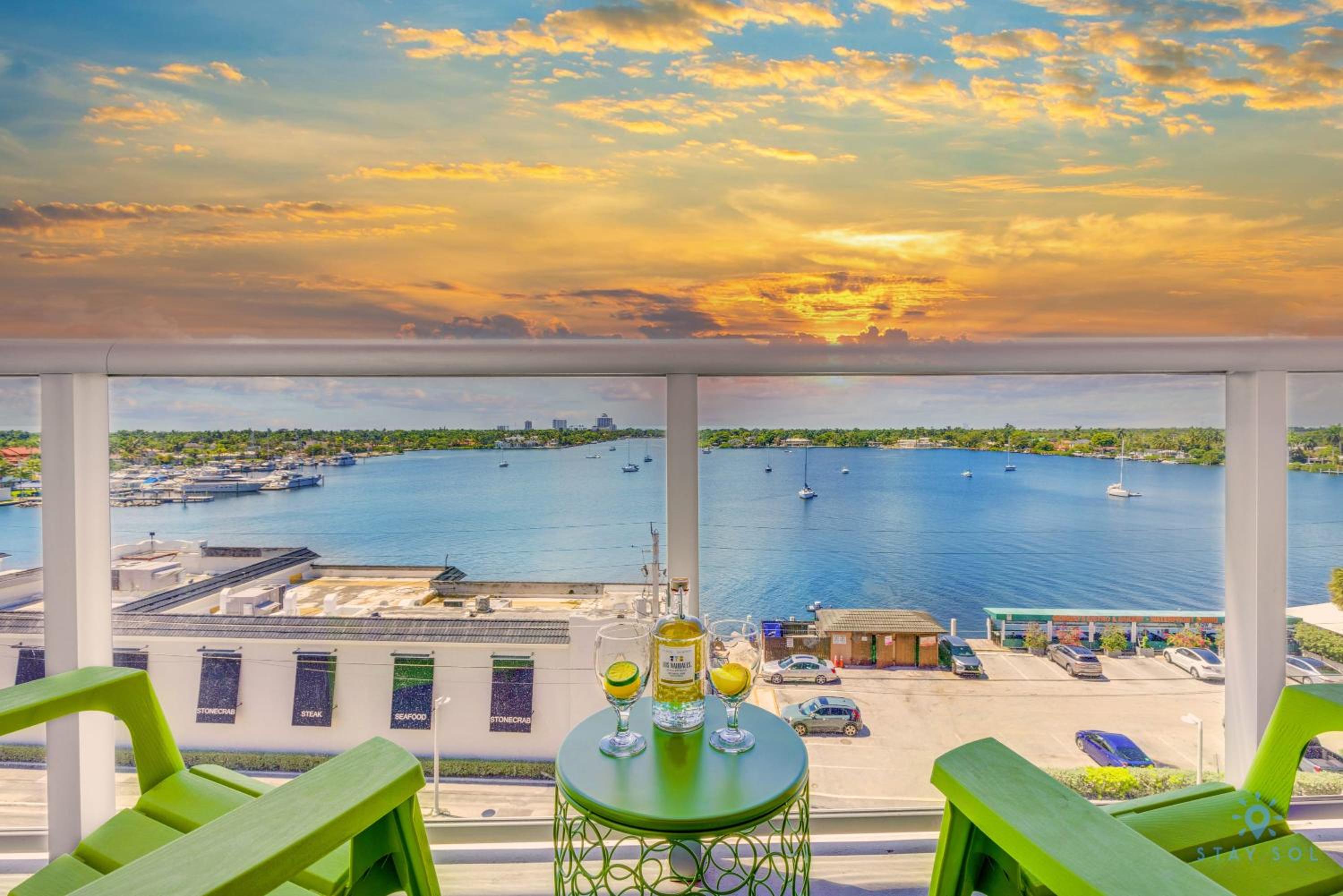 2 Bedrooms Balcony Bay View