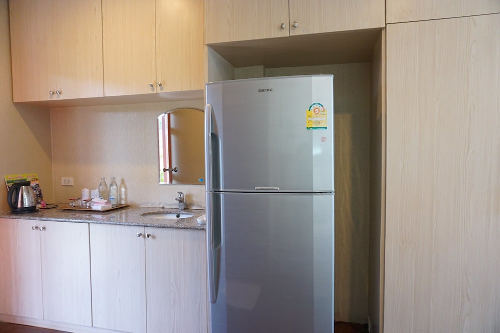 7-Bedroom House photo 3