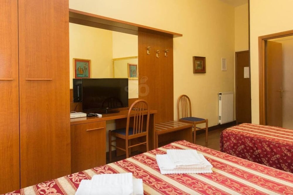 Standard Double or Twin Room (bagno privato) photo 2