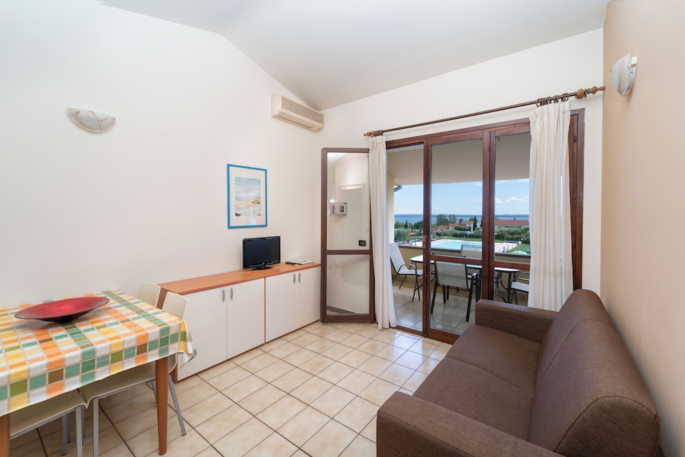 Double Room, Lake View photo 1