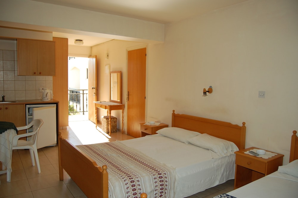 Triple Room, City View photo 1