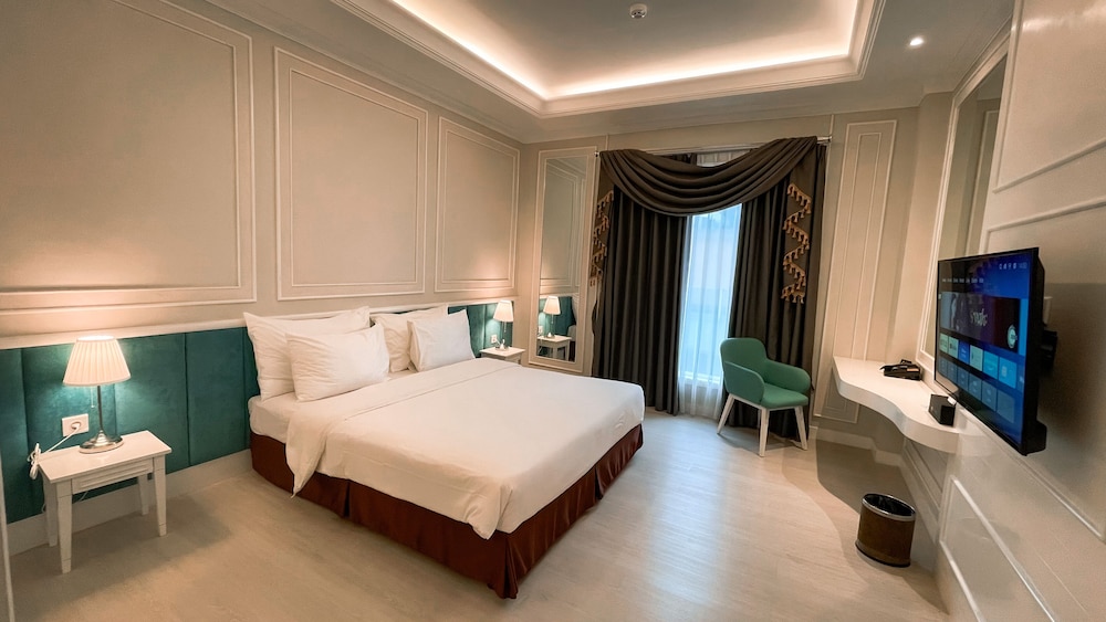 Deluxe Suite, 2 Twin Beds, City View photo 3