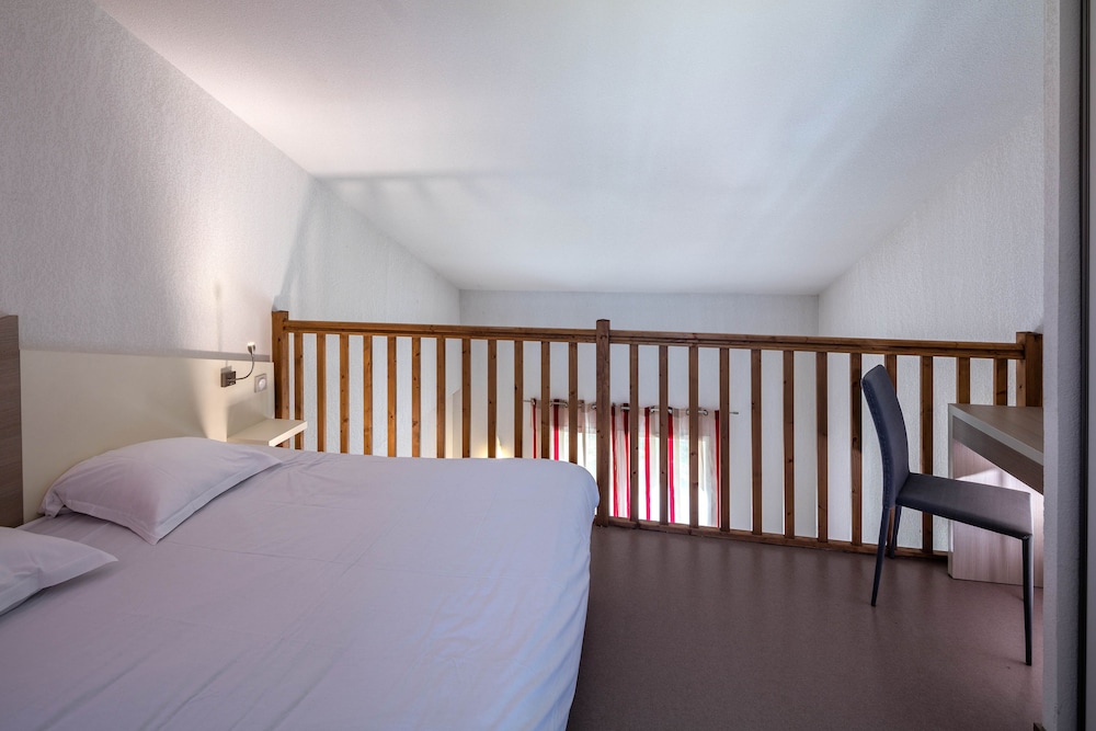 Villa Mezzanine 4 People photo 2