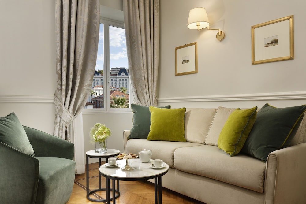 Junior Suite, Hill View - Photo 3