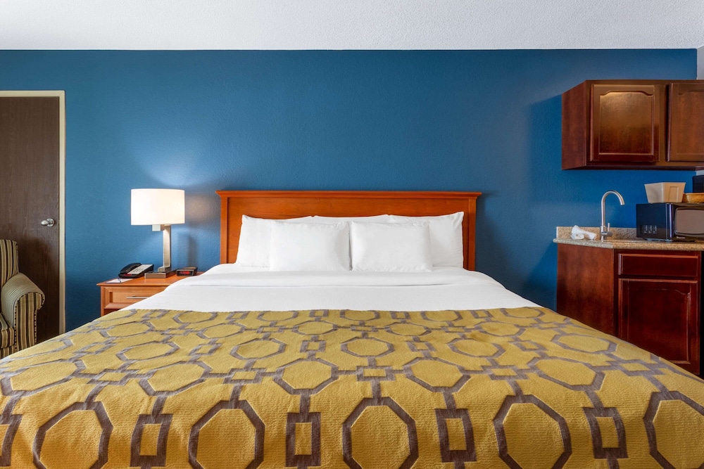 Efficiency, Room, 2 Queen Beds, Non Smoking - Photo 4