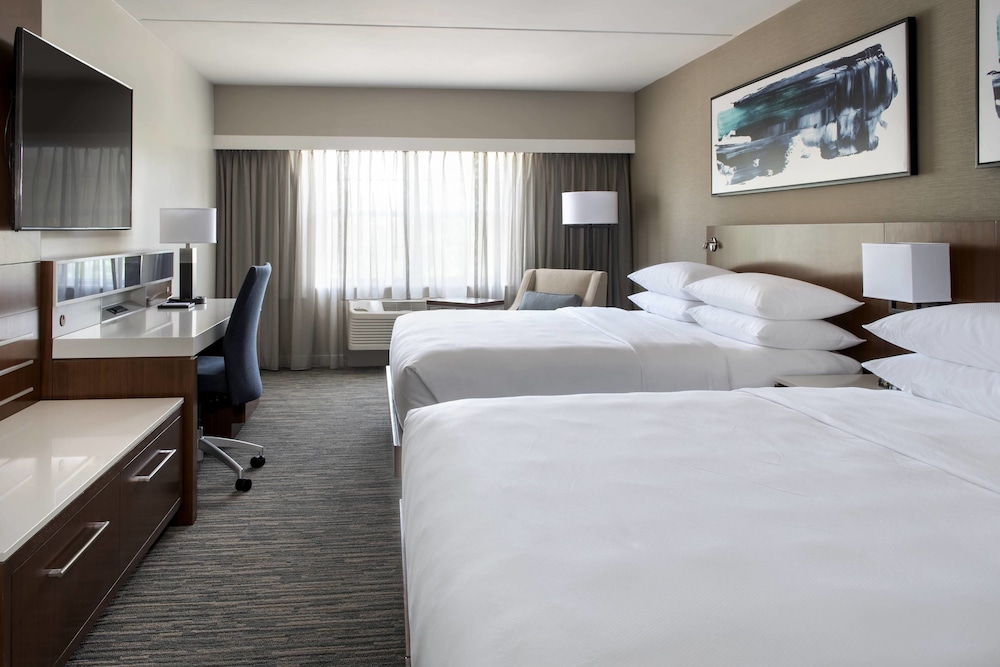 Room, 2 Queen Beds - Photo 2