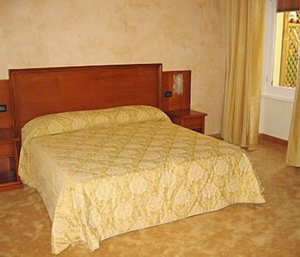 Double Room, Mountain View