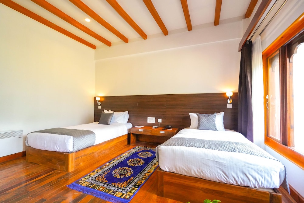 Deluxe Room, 1 Double Bed, Accessible, Mountain View photo 1