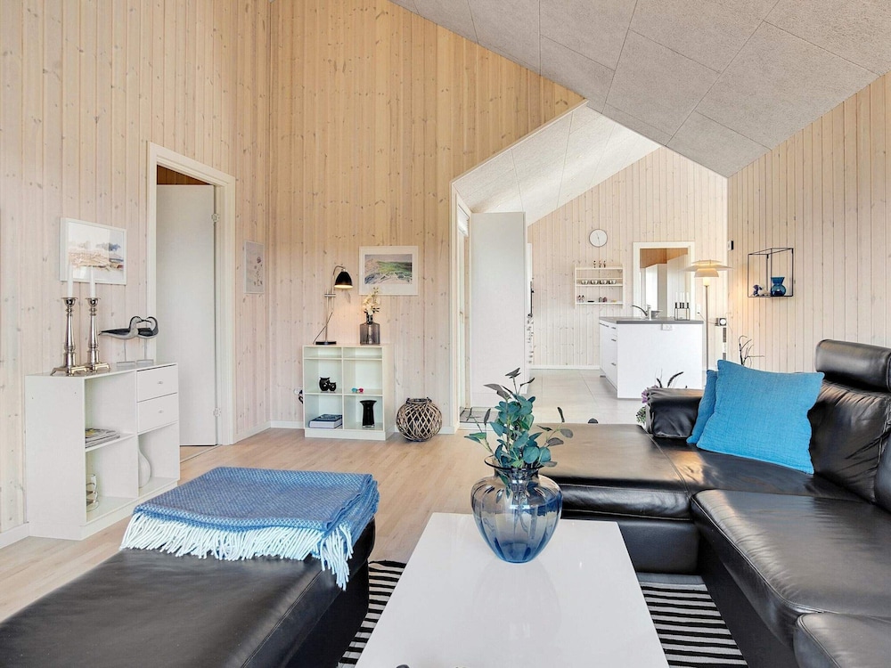House photo 2